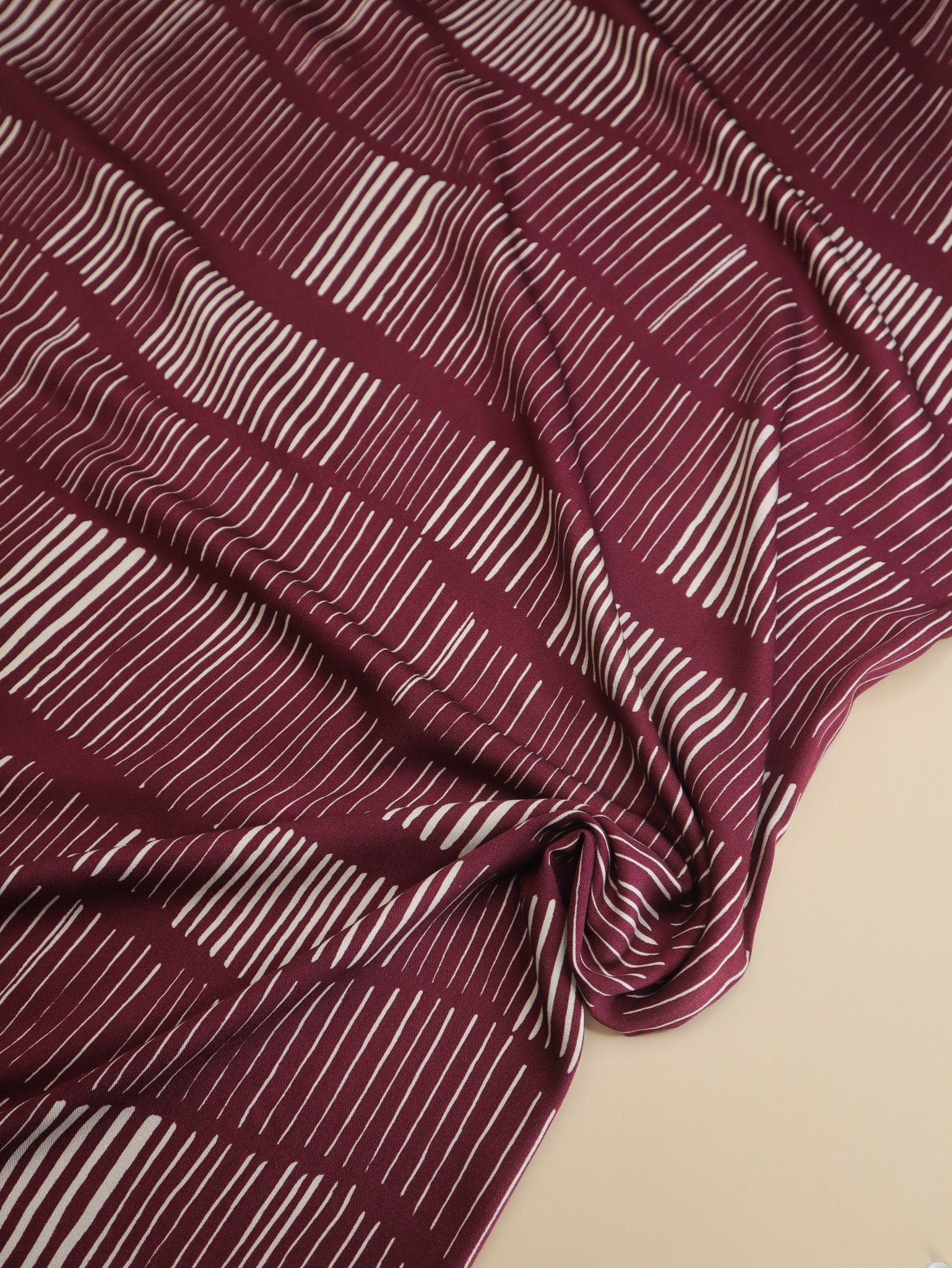 Sticks Mulberry - Viscose twill