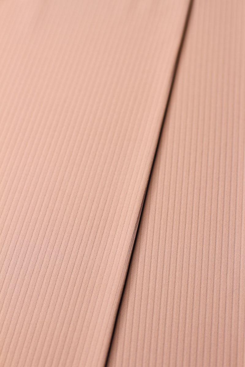 FLOW Ribbed Fit Activewear